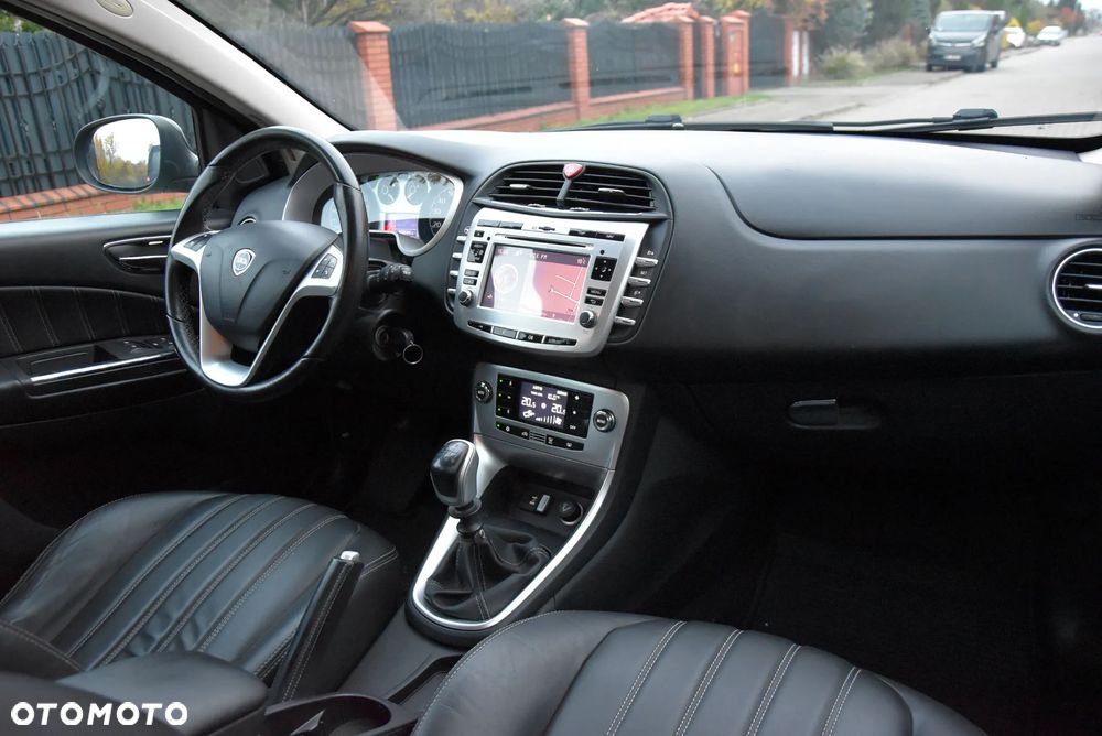 Lancia Delta 1.4 TurboJet 16v Gold - 19