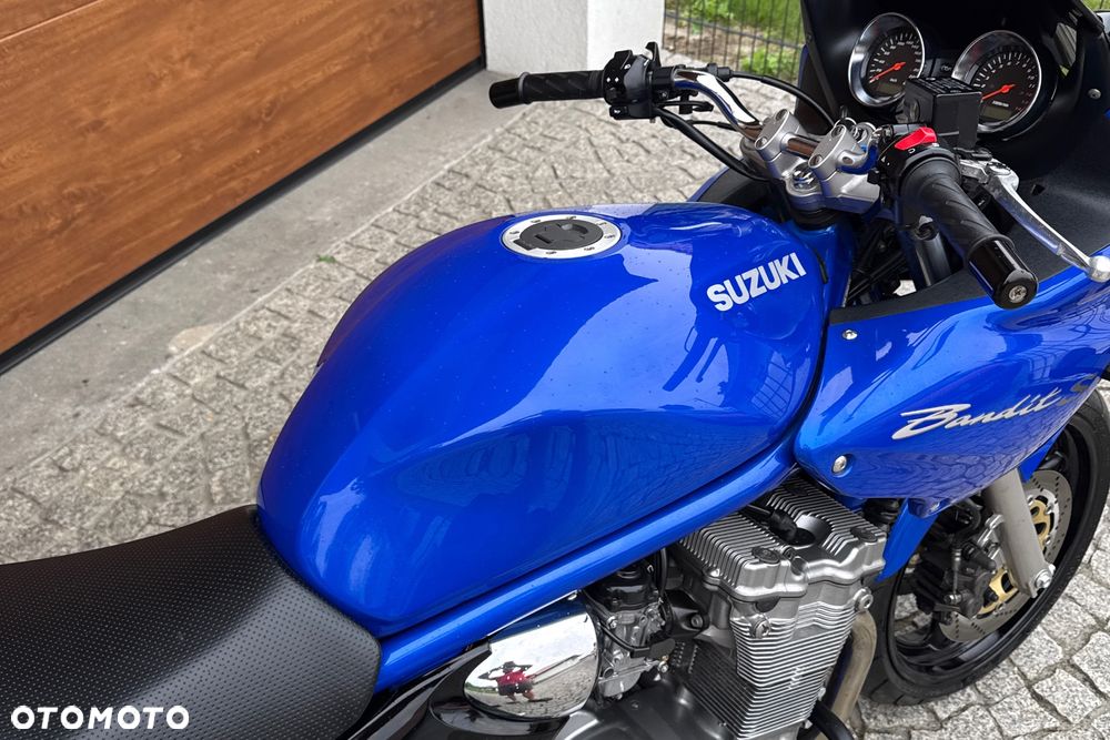 Suzuki Bandit - 10