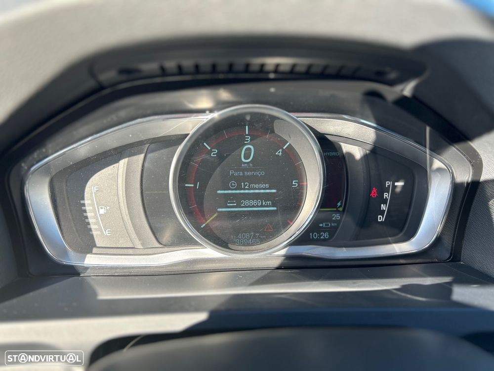 Volvo V60 D6 Plug-In-Hybrid AWD Geartronic Summum - 13