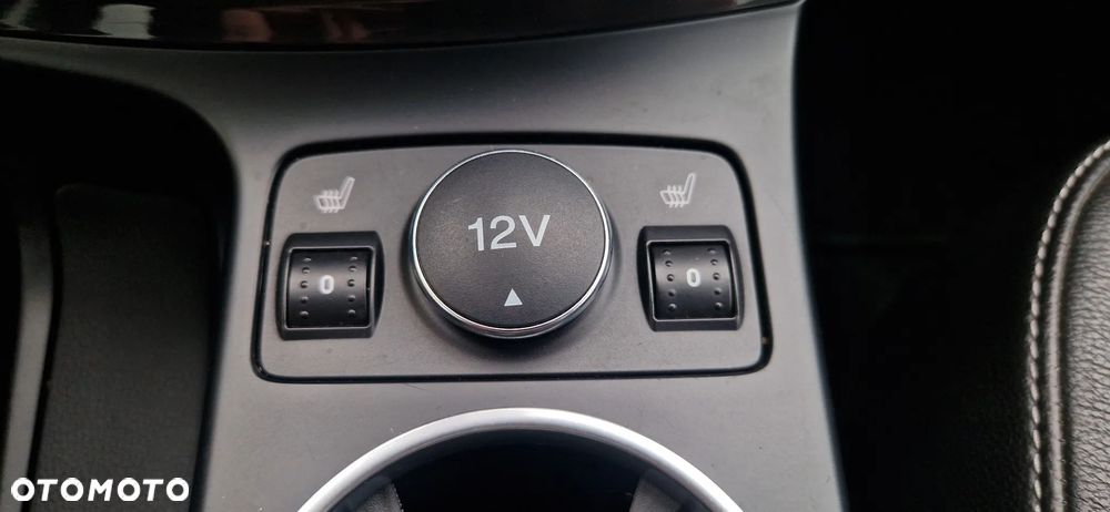Ford Kuga 2.0 TDCi FWD Titanium - 27