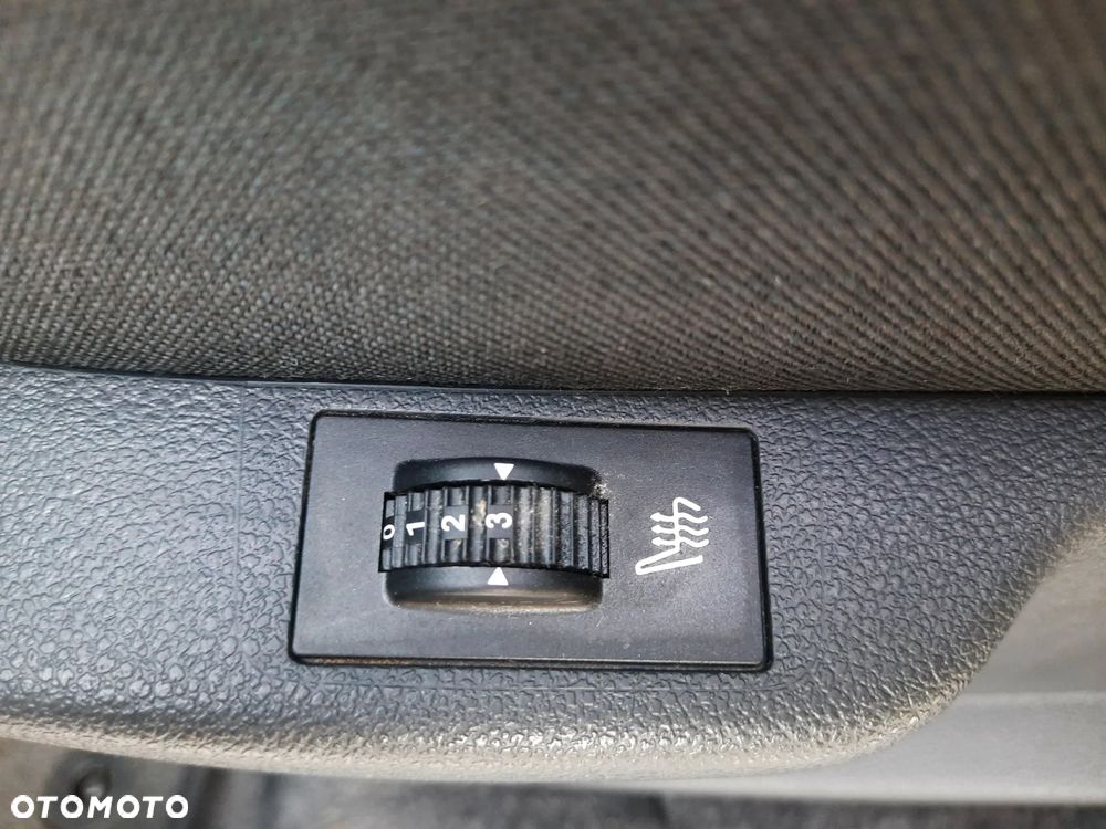 Peugeot 5008 HDI FAP 150 Style - 24