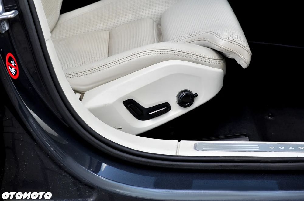 Volvo V90 D4 Geartronic Inscription - 28