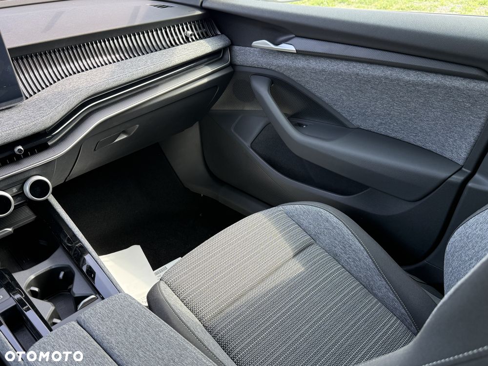 Skoda Superb 1.5 TSI mHEV Drive DSG - 11