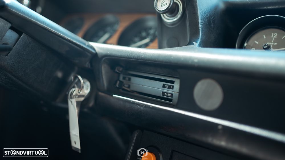 BMW 2002 - 27