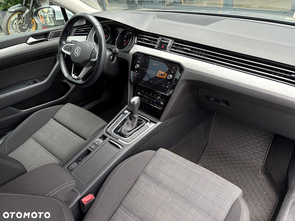 Volkswagen Passat Variant 2.0 TDI EVO Business DSG - 16
