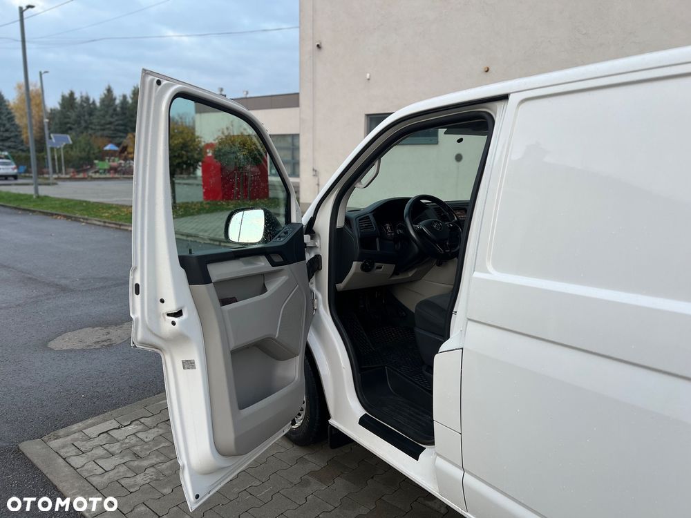 Volkswagen Transporter - 17