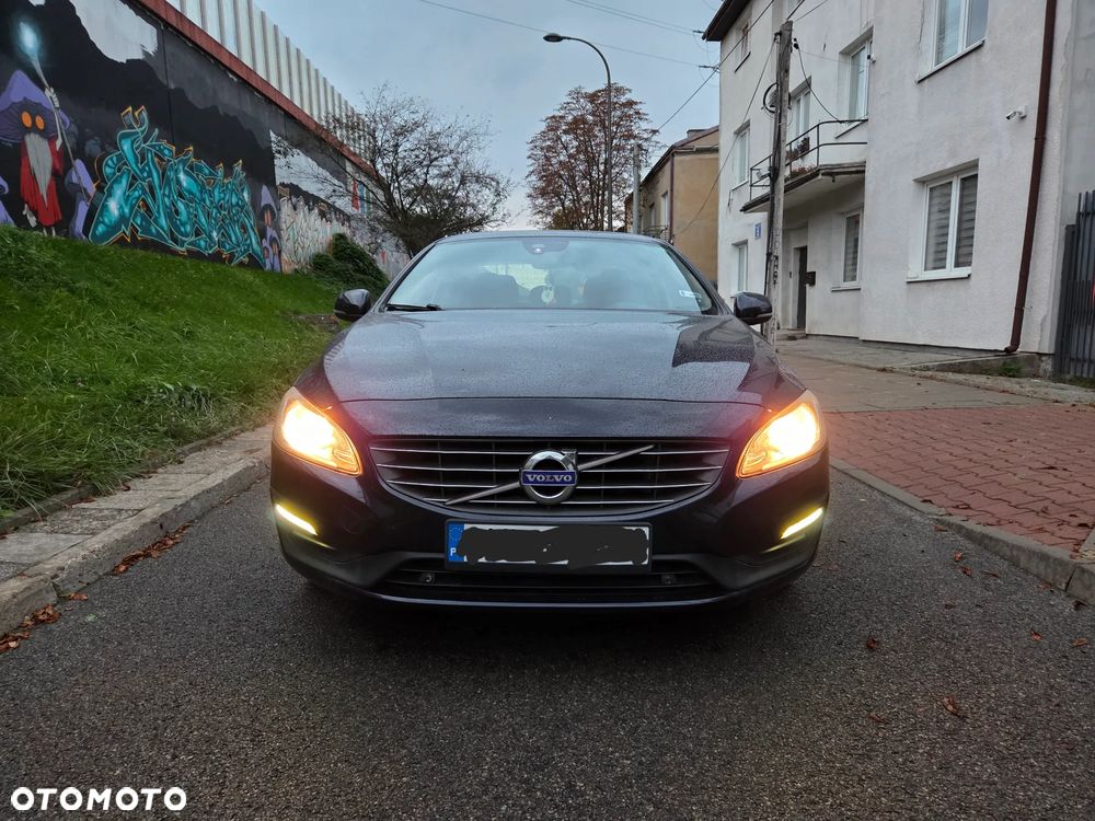 Volvo S60 D3 Drive-E Momentum - 16