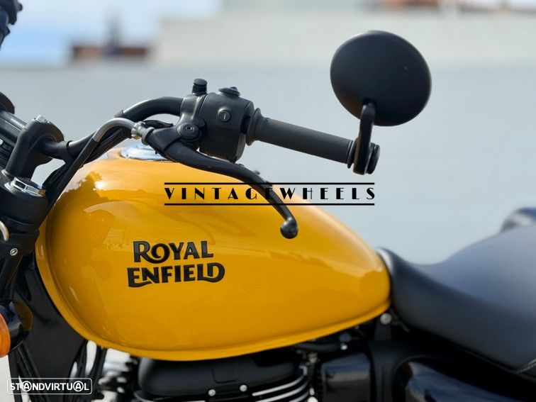Royal Enfield Meteor 350 Fireball Yellow - 11