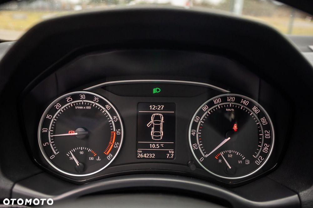 Skoda Octavia 2.0 TDI CR DPF RS - 33