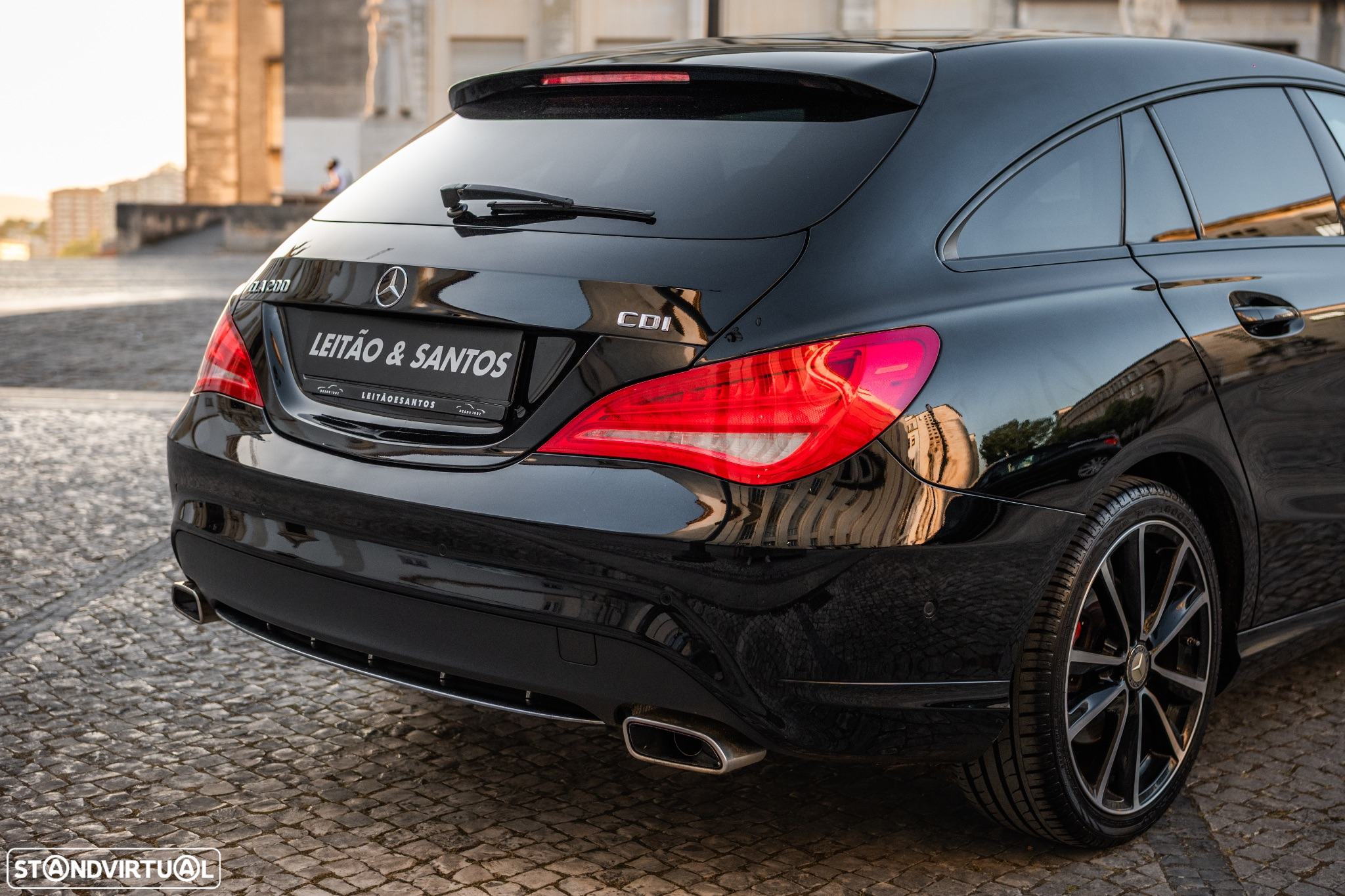 Mercedes-Benz CLA 200 d Shooting Brake Urban - 14