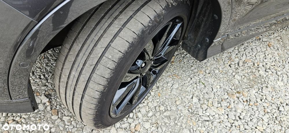 Ford Kuga 2.0 TDCi 2x4 ST-Line - 34