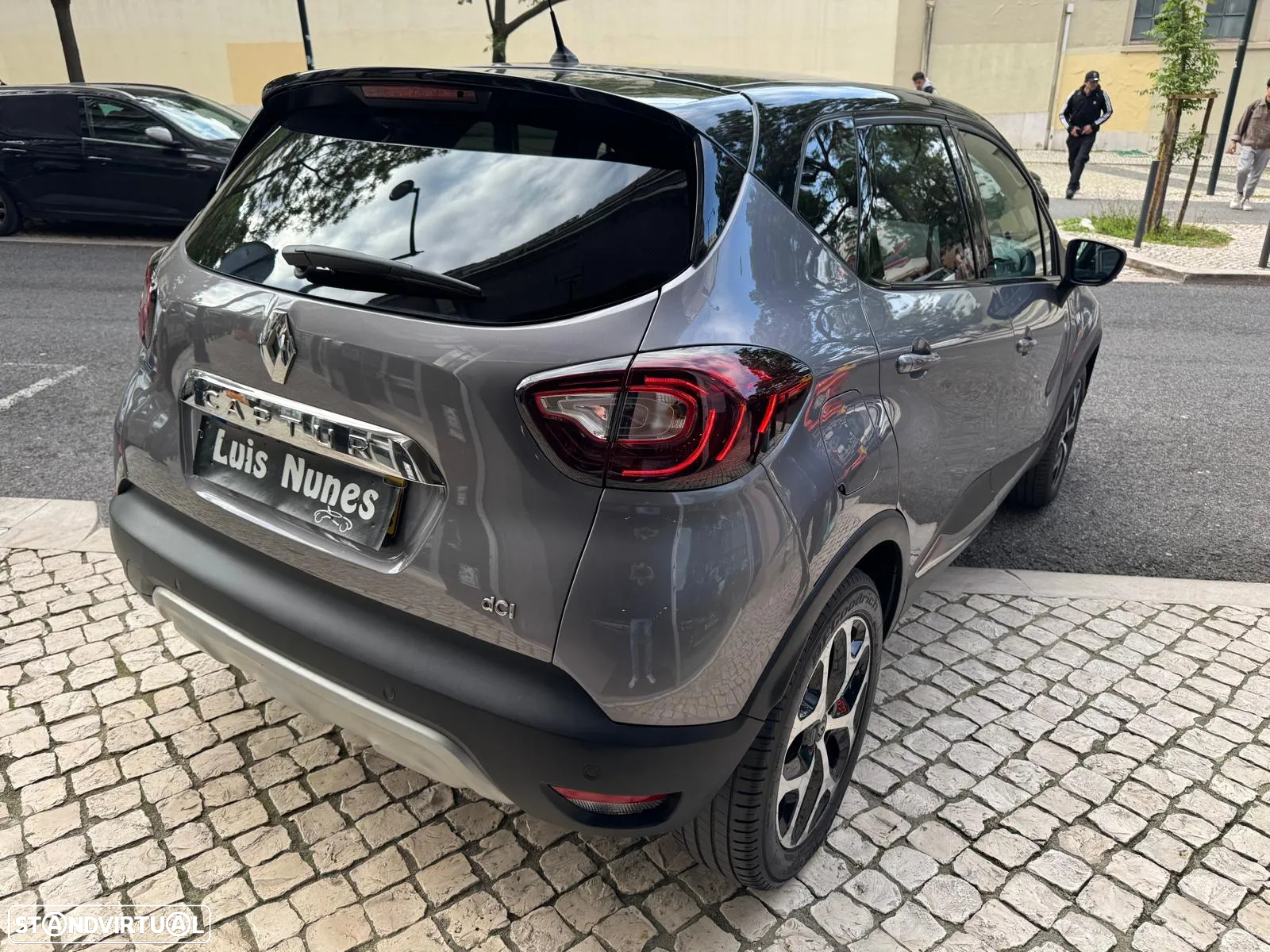 Renault Captur 1.5 dCi Exclusive EDC - 9