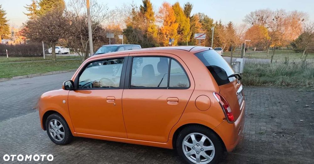 Daihatsu Trevis - 12