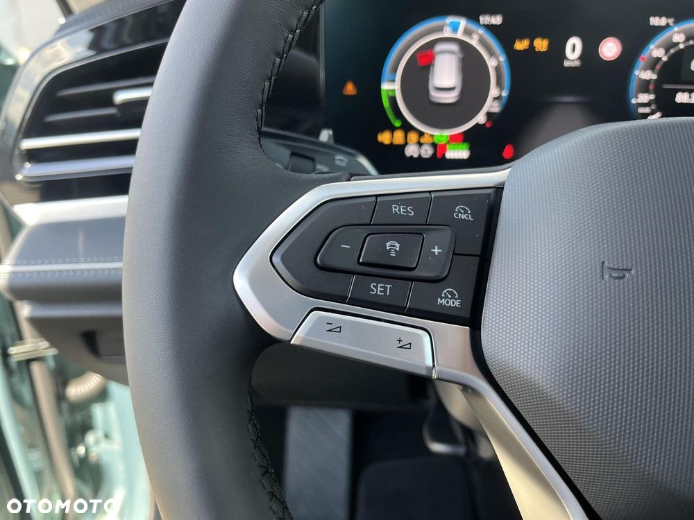 Volkswagen Passat - 37