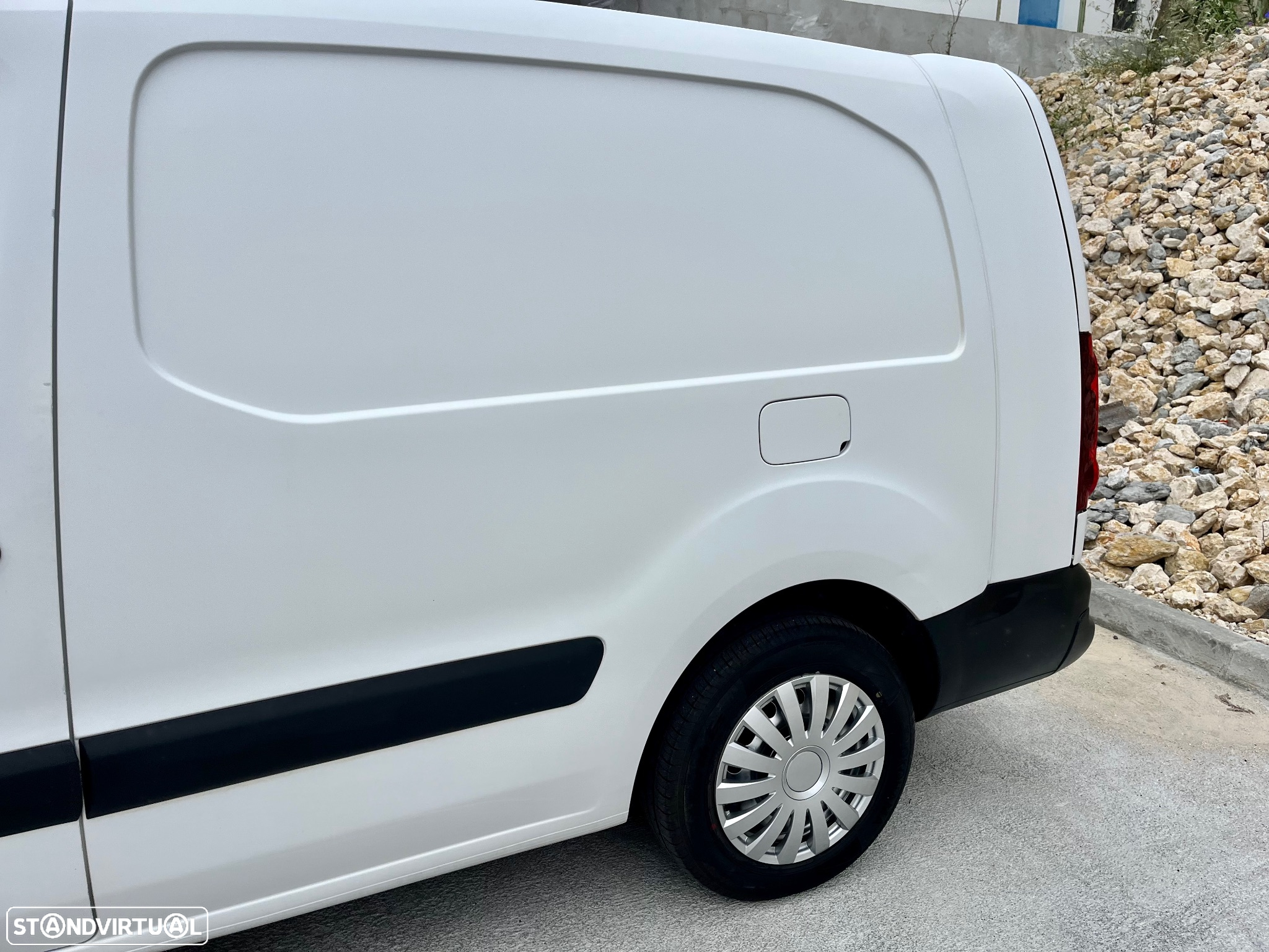 Peugeot Partner 1 6 HDI longa c/ iva dedutível - 12
