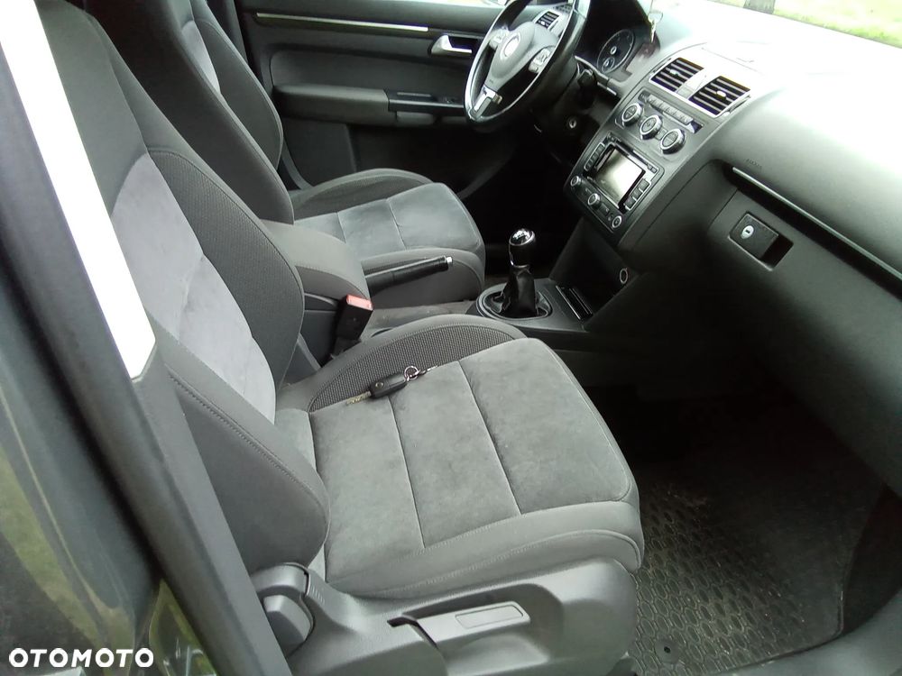 Volkswagen Touran 2.0 TDI DPF Comfortline - 9