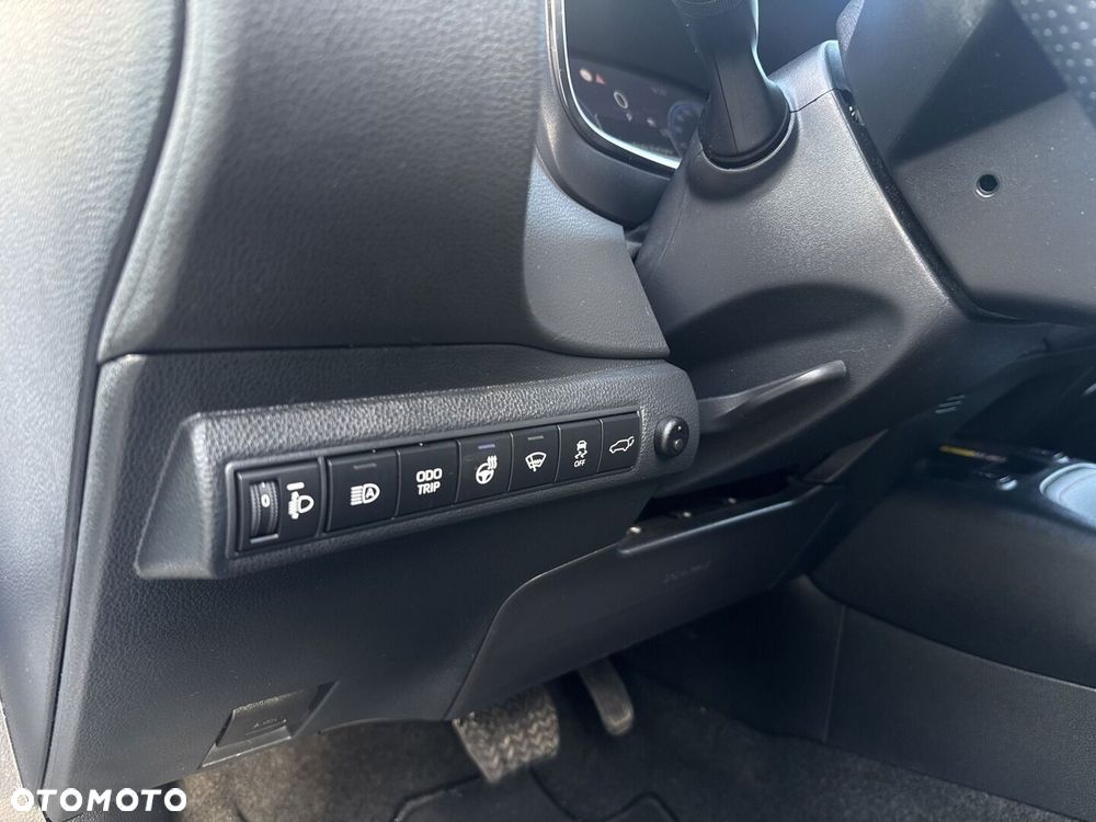 Toyota Corolla 1.8 Hybrid GR Sport Dynamic - 21