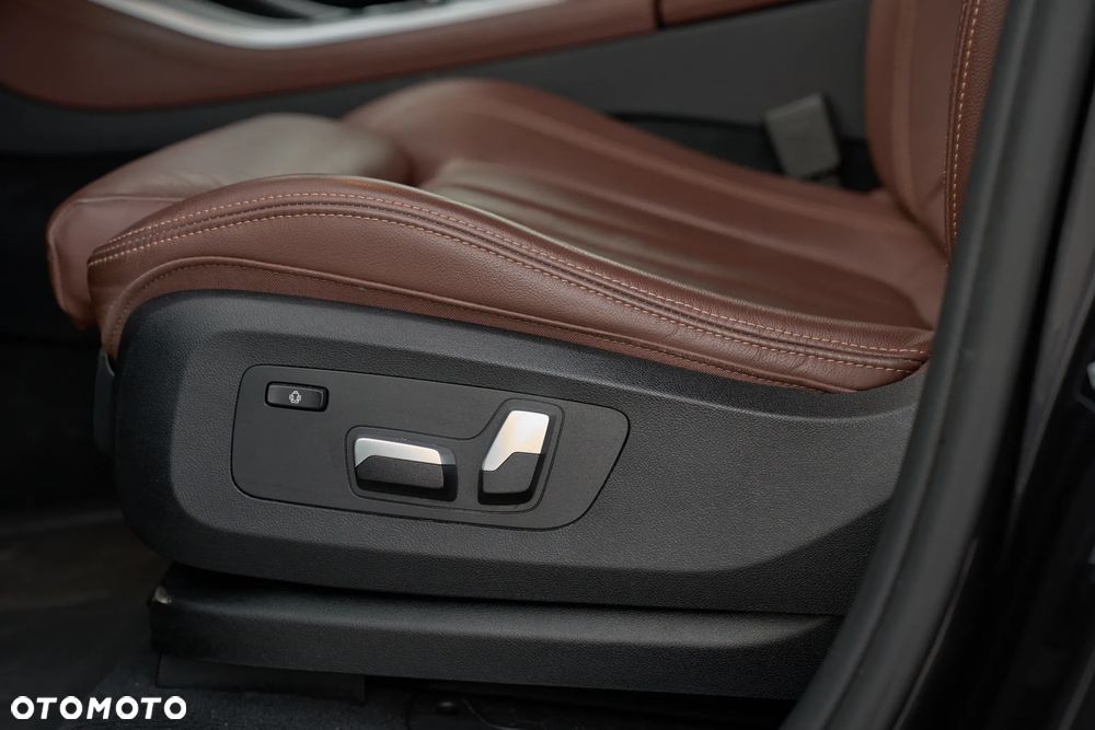 BMW X5 xDrive30d - 12