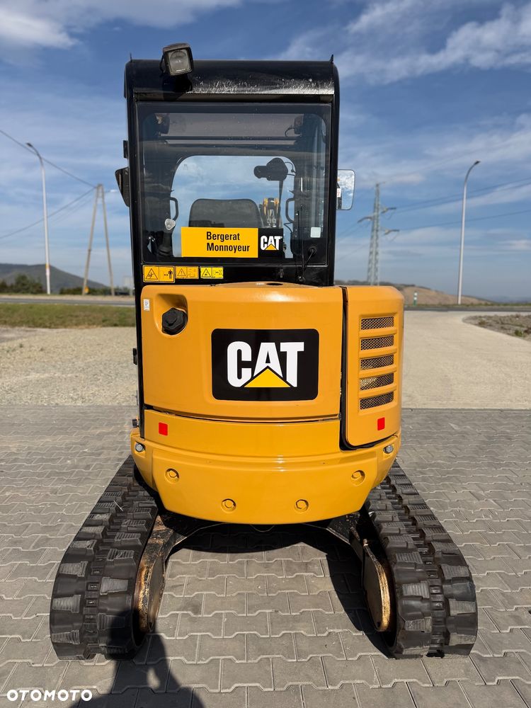 Caterpillar 302.7D - 7