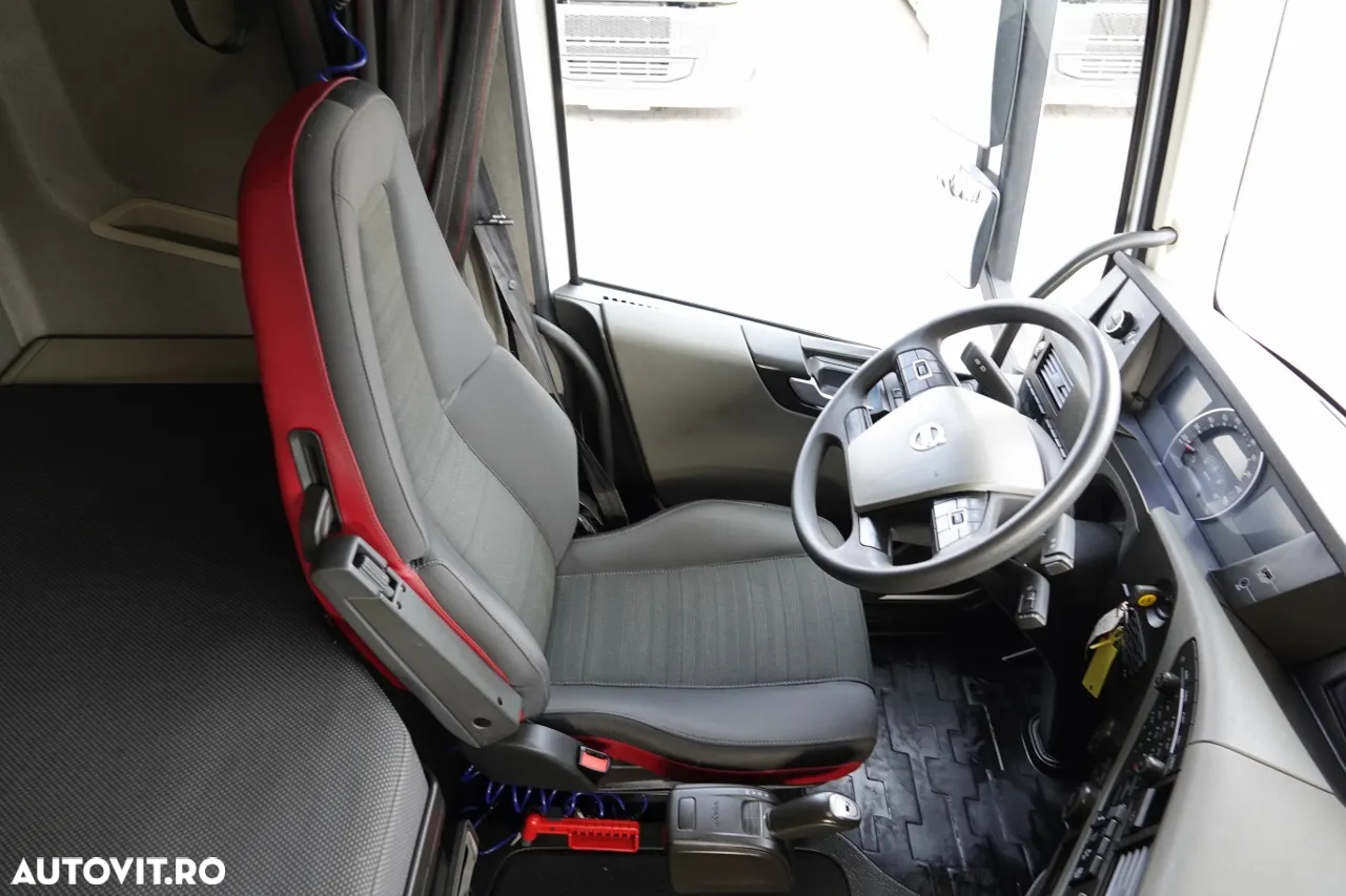 Volvo FH 420 / 4x2 / SOLÓWKA / PERDEA 9,10 M / AER CONDIȚIONAT PARCARE / LIFT DHOLLANDIA 2000KG / CONTRACTUL DE SERVICE POSTĂ - 27