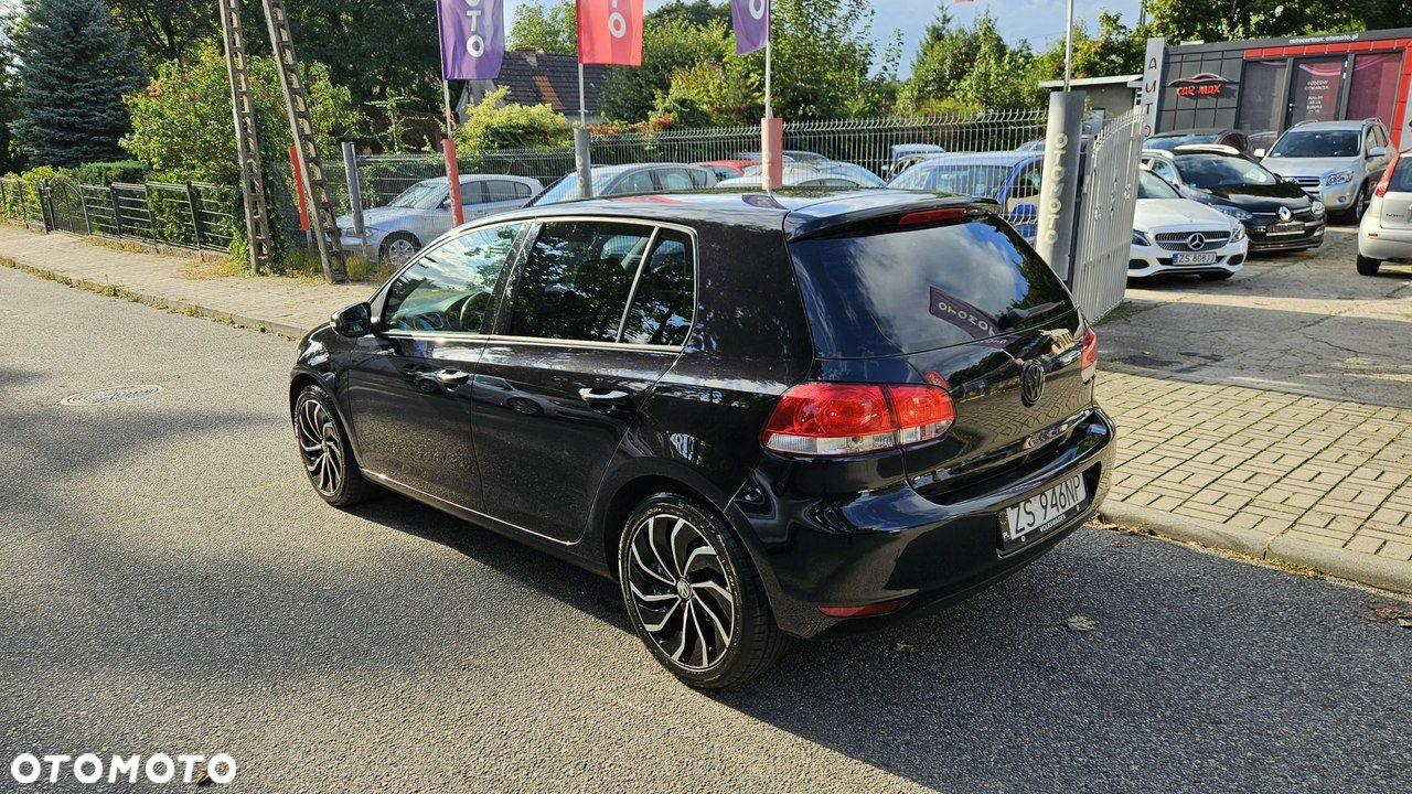 Volkswagen Golf VI 1.6 Comfortline - 12