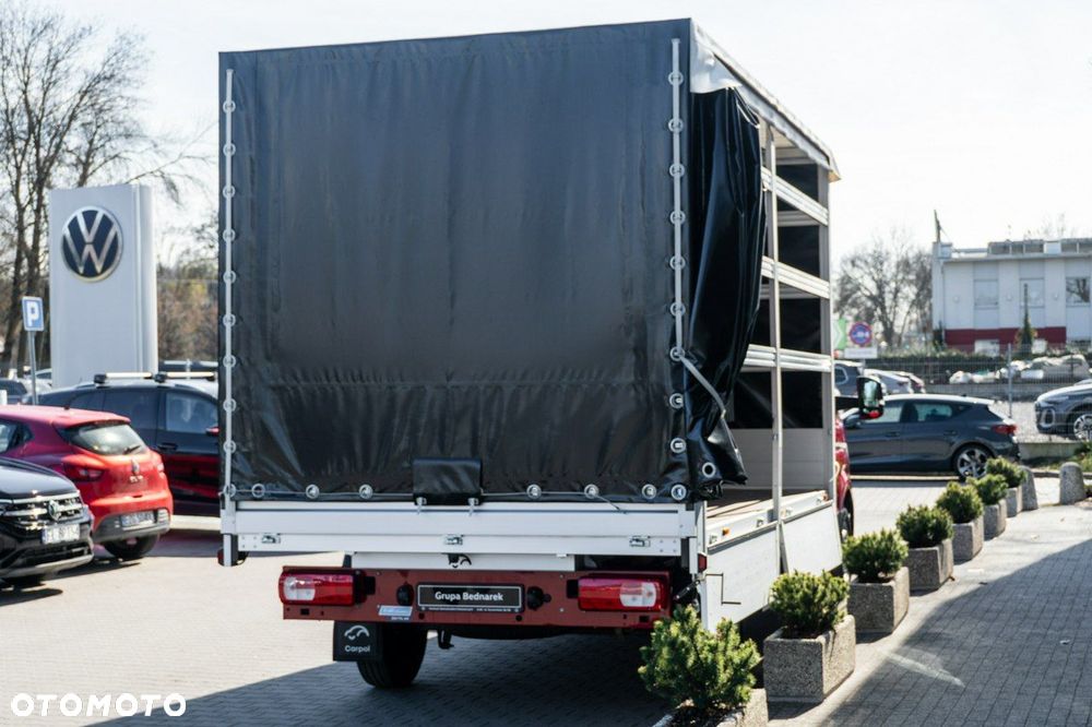 Volkswagen Crafter - 12