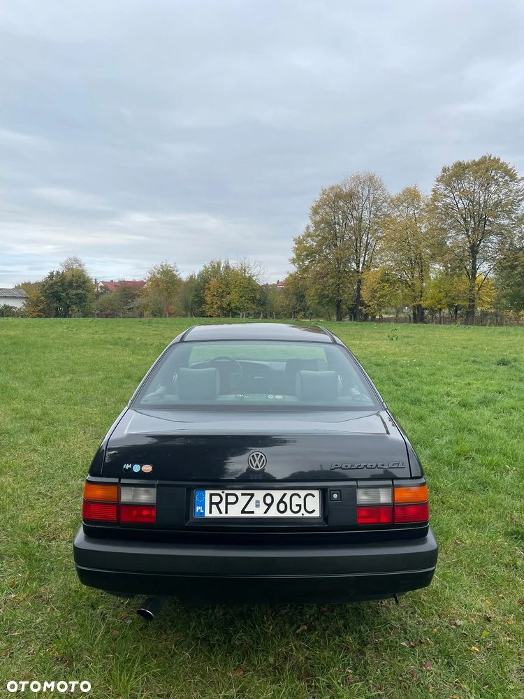 Volkswagen Passat 1992 photo 4