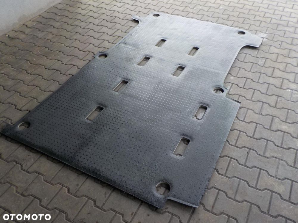 VW T5 T6 WYKŁADZINA GUMA PODŁOGA TYŁ KRÓTKI OSOBOWY - 4