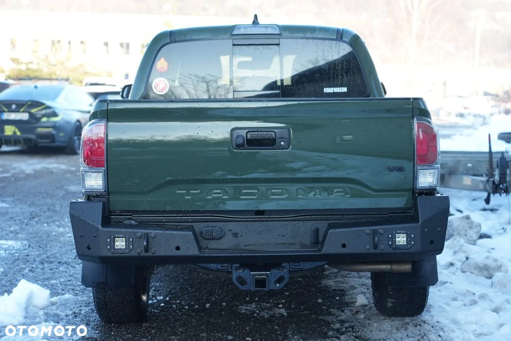 Toyota Tacoma - 5