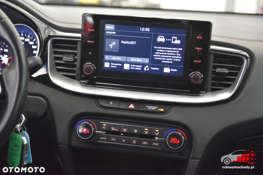 Kia Ceed - 24