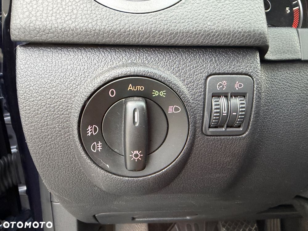 Volkswagen Golf Plus 1.6 TDI DPF DSG Life - 24