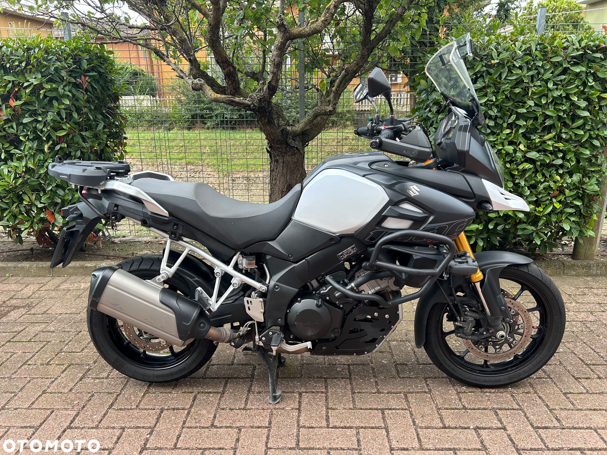 Suzuki V-STROM - 8