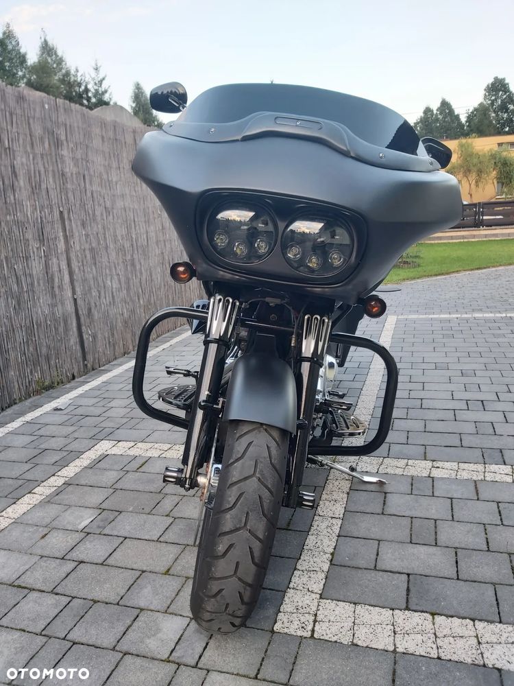 Harley-Davidson Touring Road Glide - 6