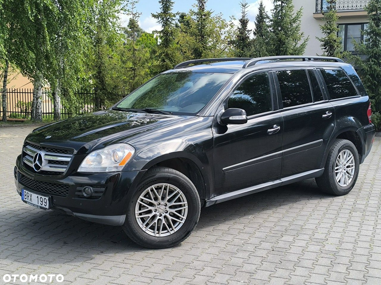 Mercedes-Benz GL - 13