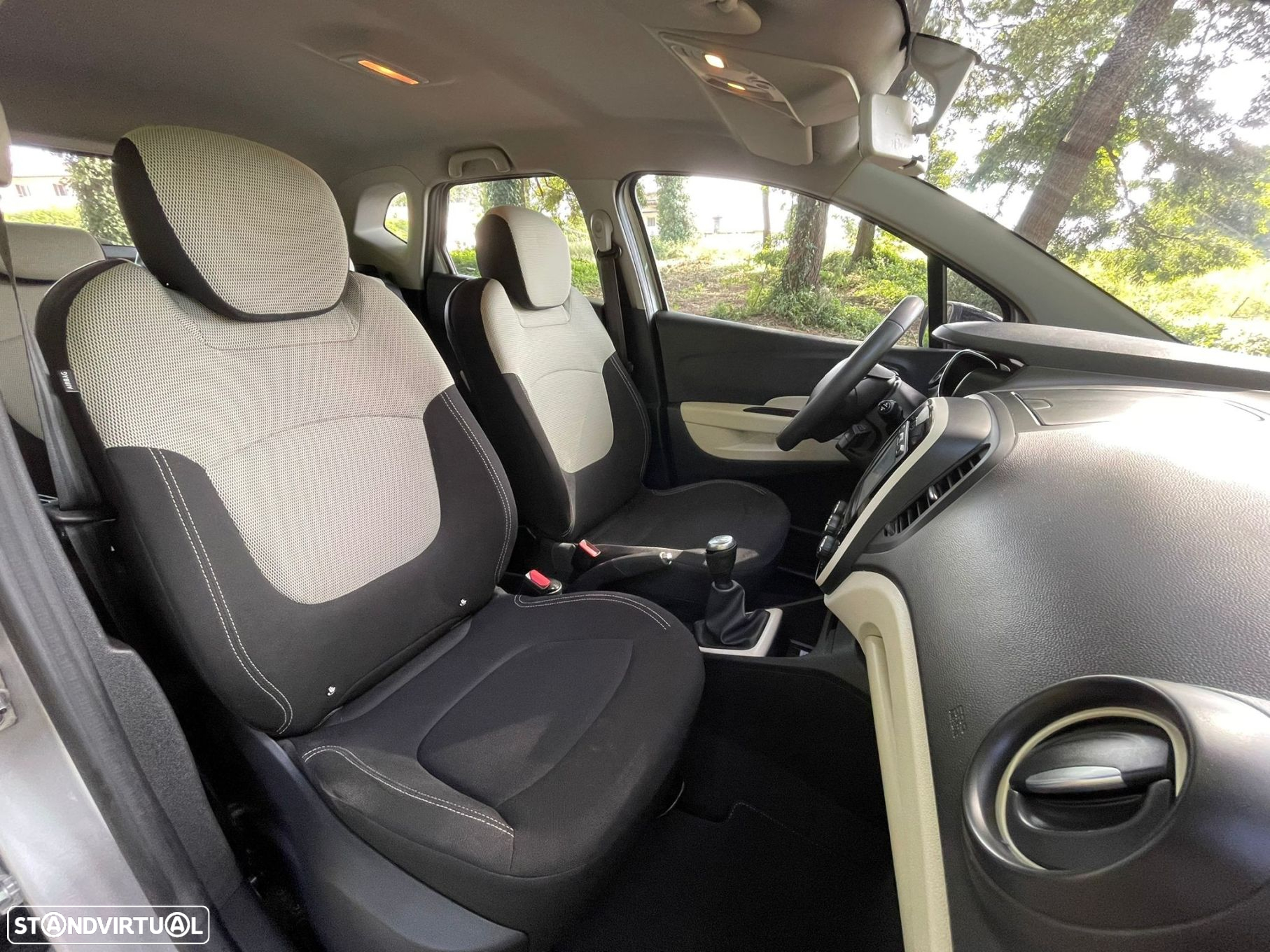 Renault Captur (ENERGY) TCe 90 INTENS - 18