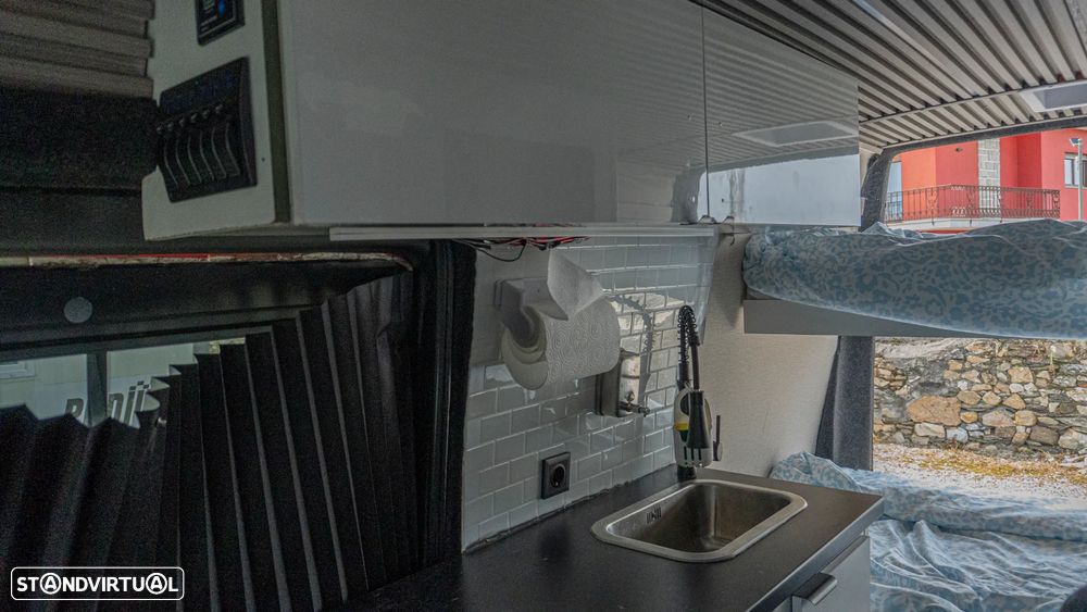Mercedes-Benz Sprinter - 14