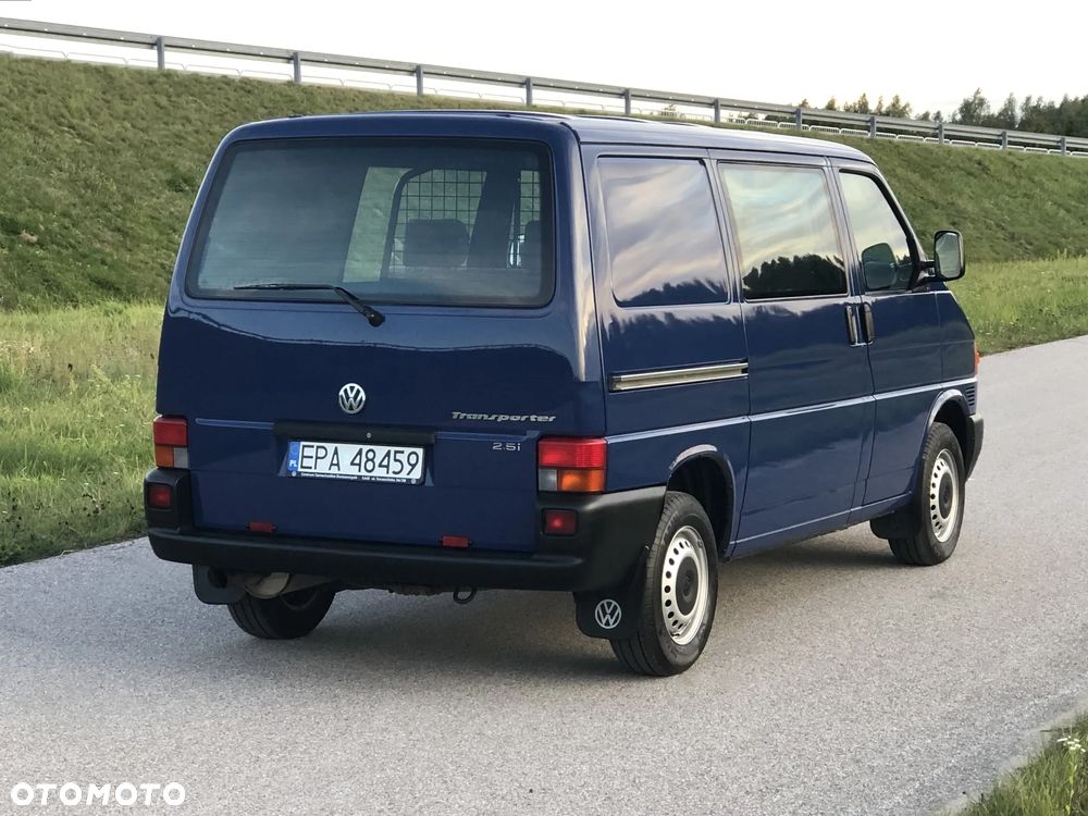 Volkswagen Transporter - 2