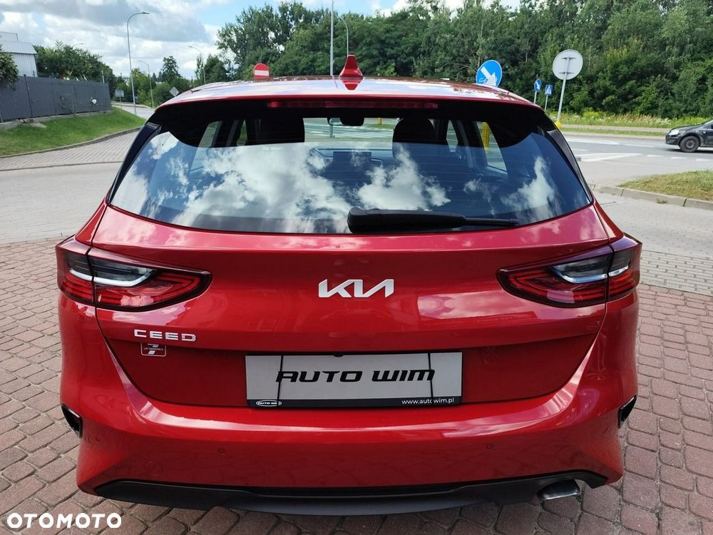 Kia Ceed - 14