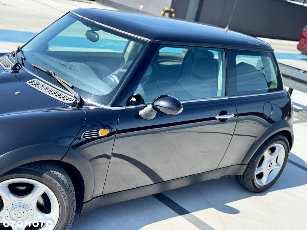 MINI ONE Seven - 28
