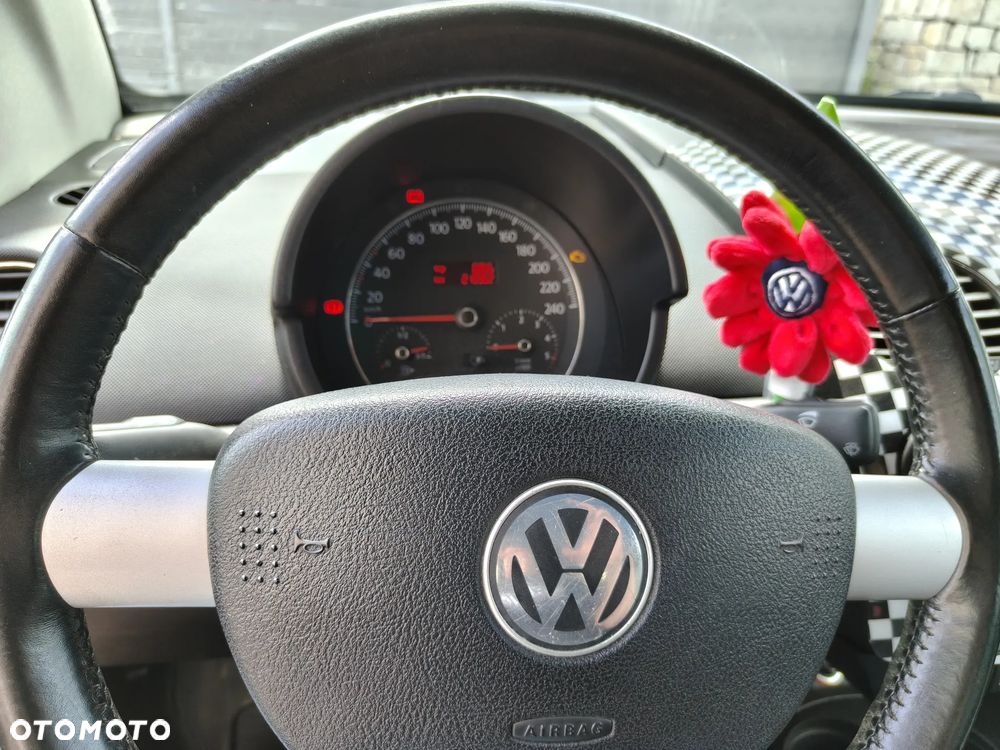 Volkswagen New Beetle 1.9 TDI - 11