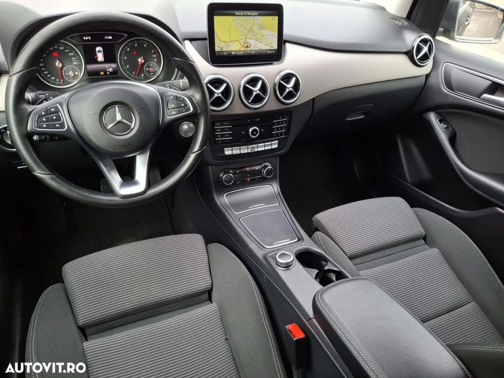 Mercedes-Benz B 180 7G-DCT Style - 10
