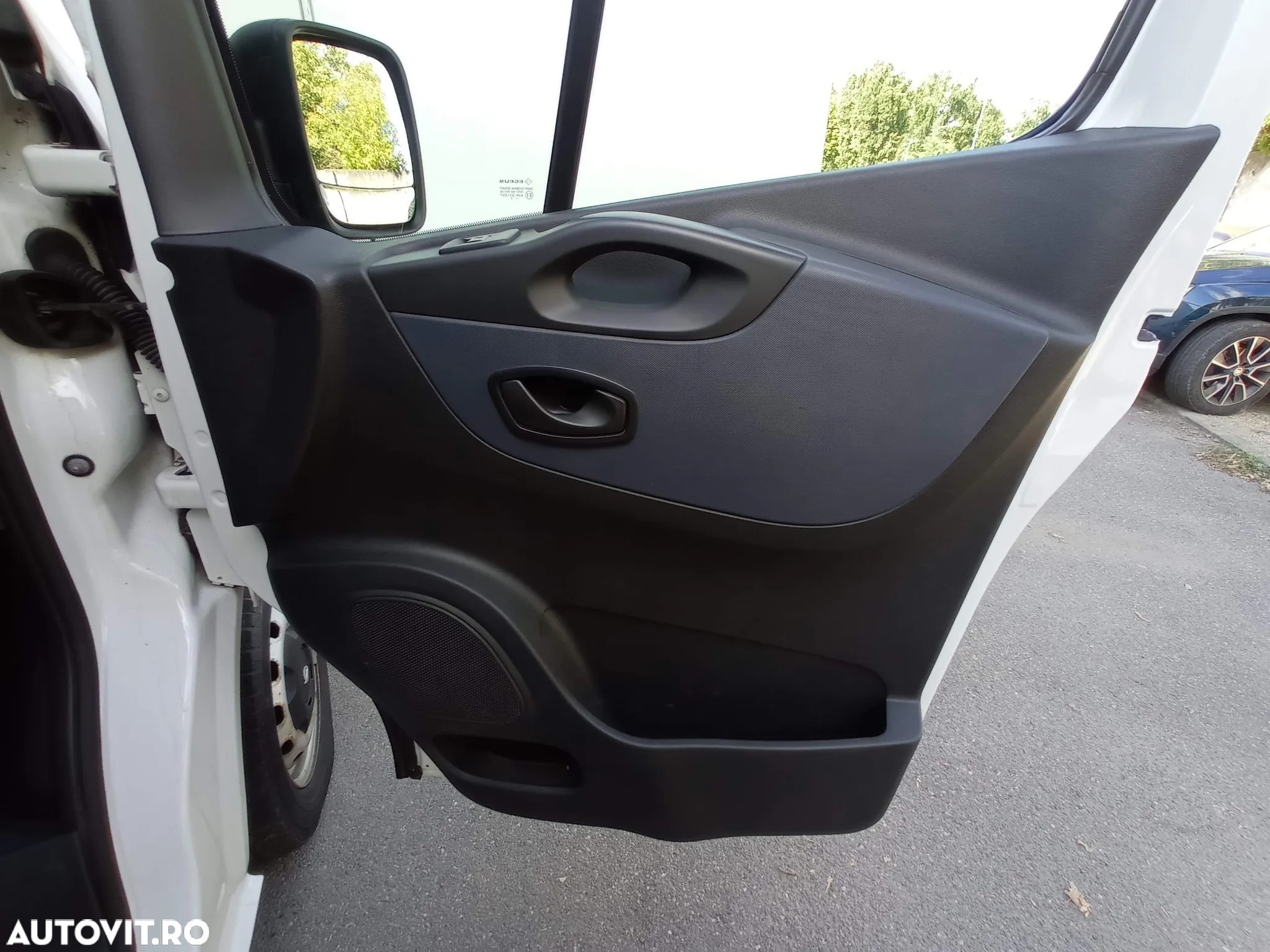 Opel Vivaro 1.6 TwinTurbo CDTI Combi L1H1 2.9 t Start/Stop - 19