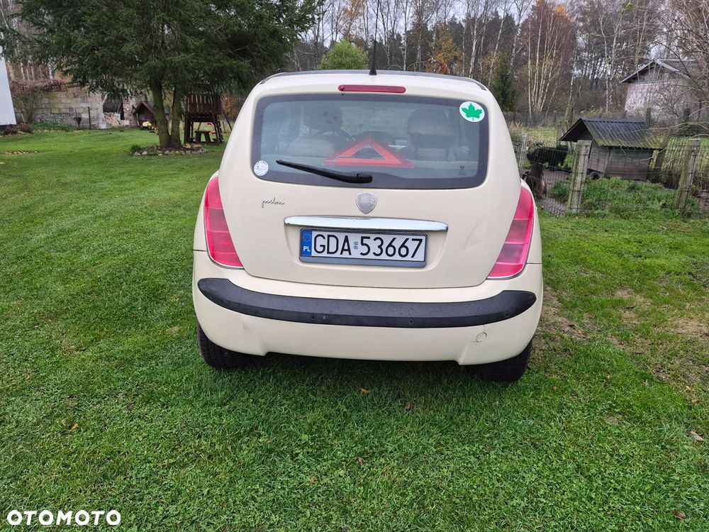 Lancia Ypsilon - 3