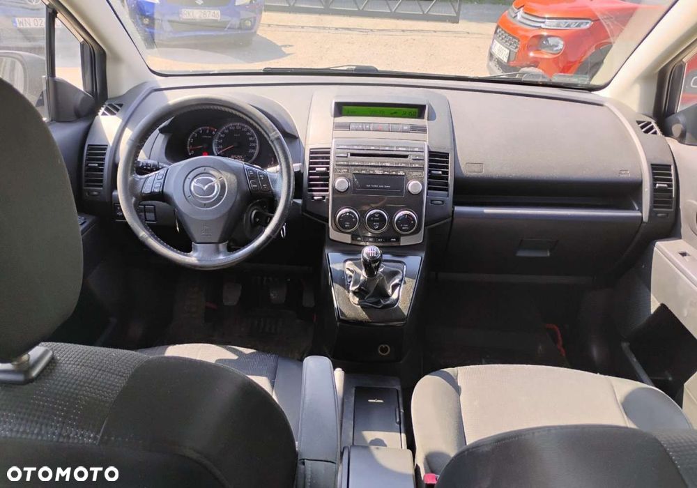 Mazda 5 - 7