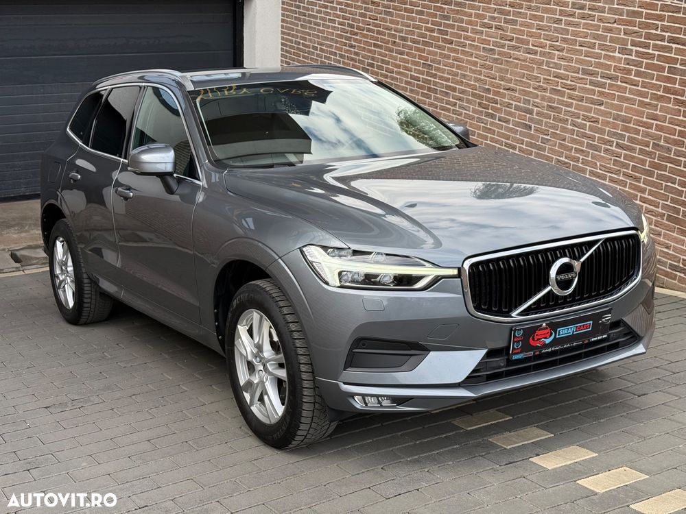 Volvo XC 60 B4 MHEV AWD Momentum Pro - 12