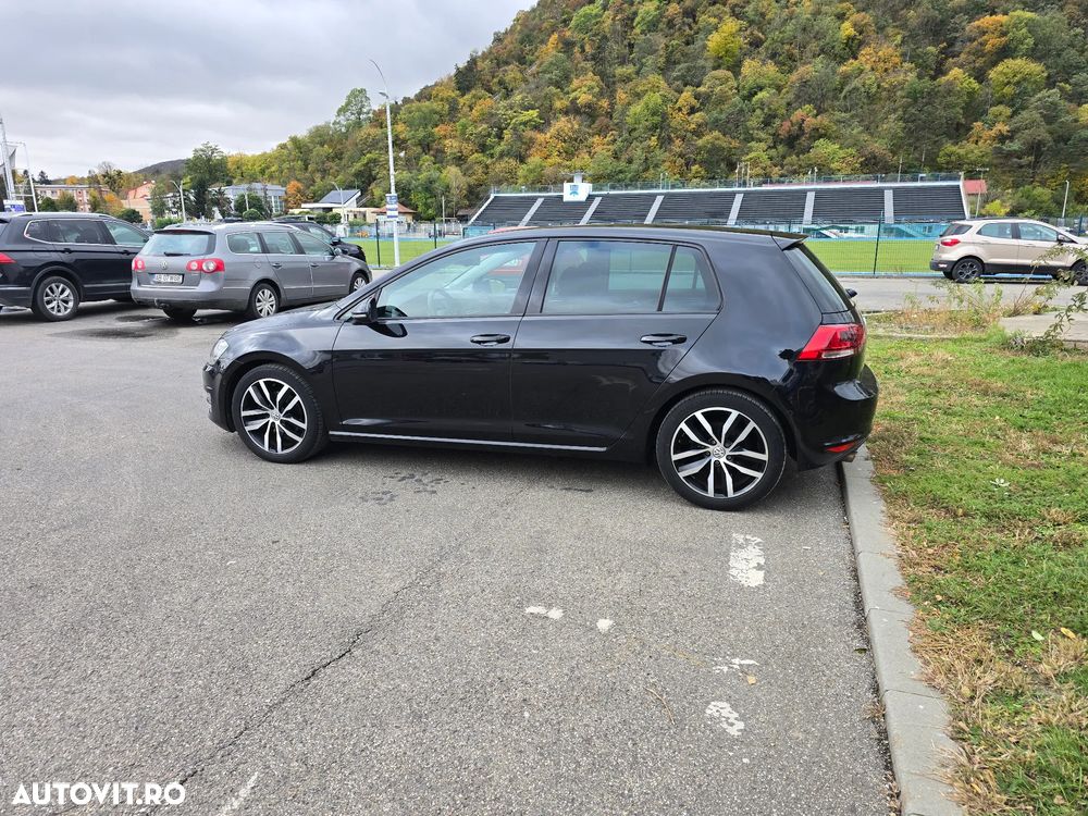 Volkswagen Golf - 3