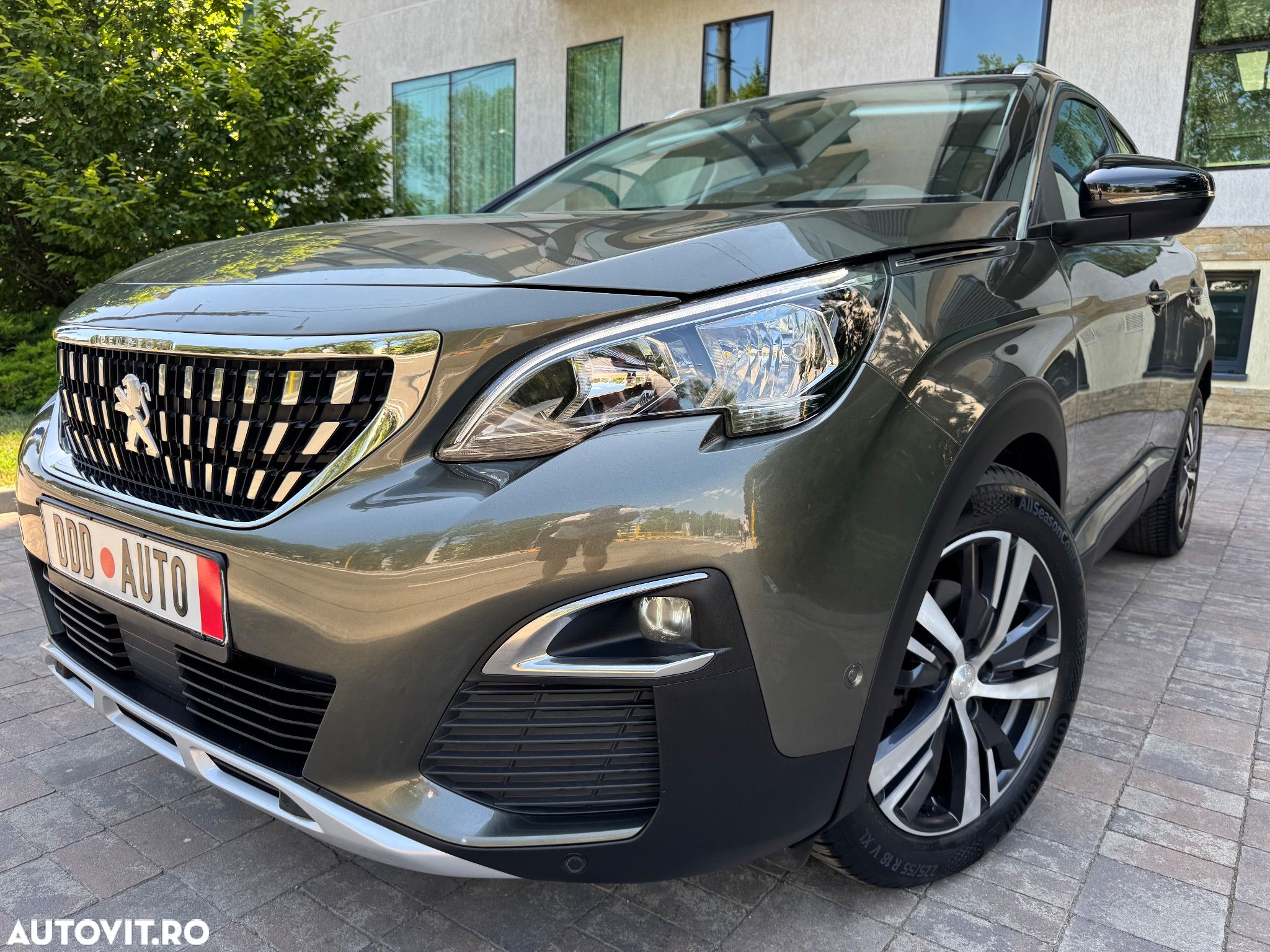 Peugeot 3008 PureTech 130 Stop & Start GPF EAT8 GT - 1