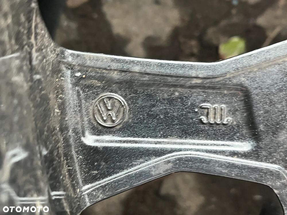 Felga VW Caddy 5x112 2K5601025F 6J 17 ET 50 - 6