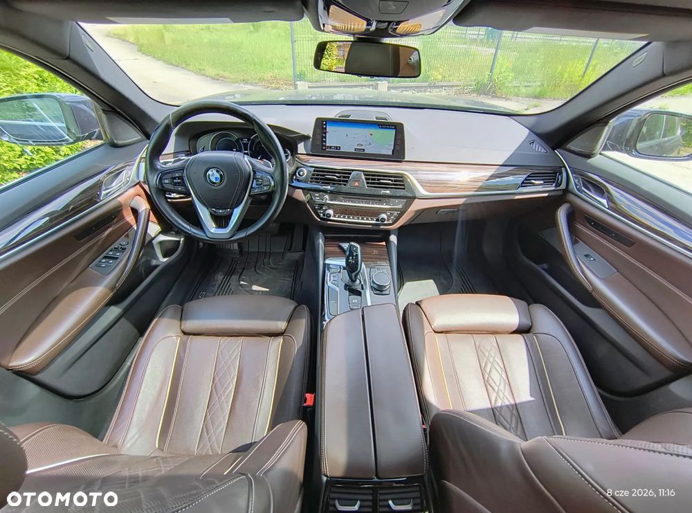 BMW Seria 5 530e iPerformance xDrive Luxury Line - 25