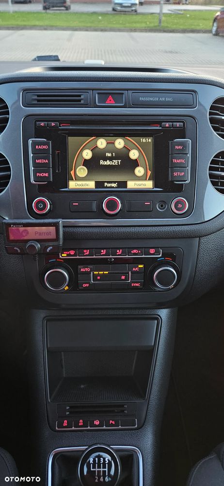 Volkswagen Tiguan 2.0 TDI DPF BlueMotion Technology Exclusive - 14